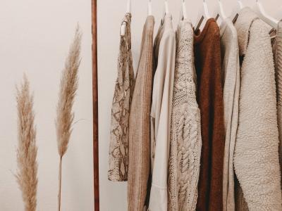 How to Accessorize a Capsule Wardrobe 
